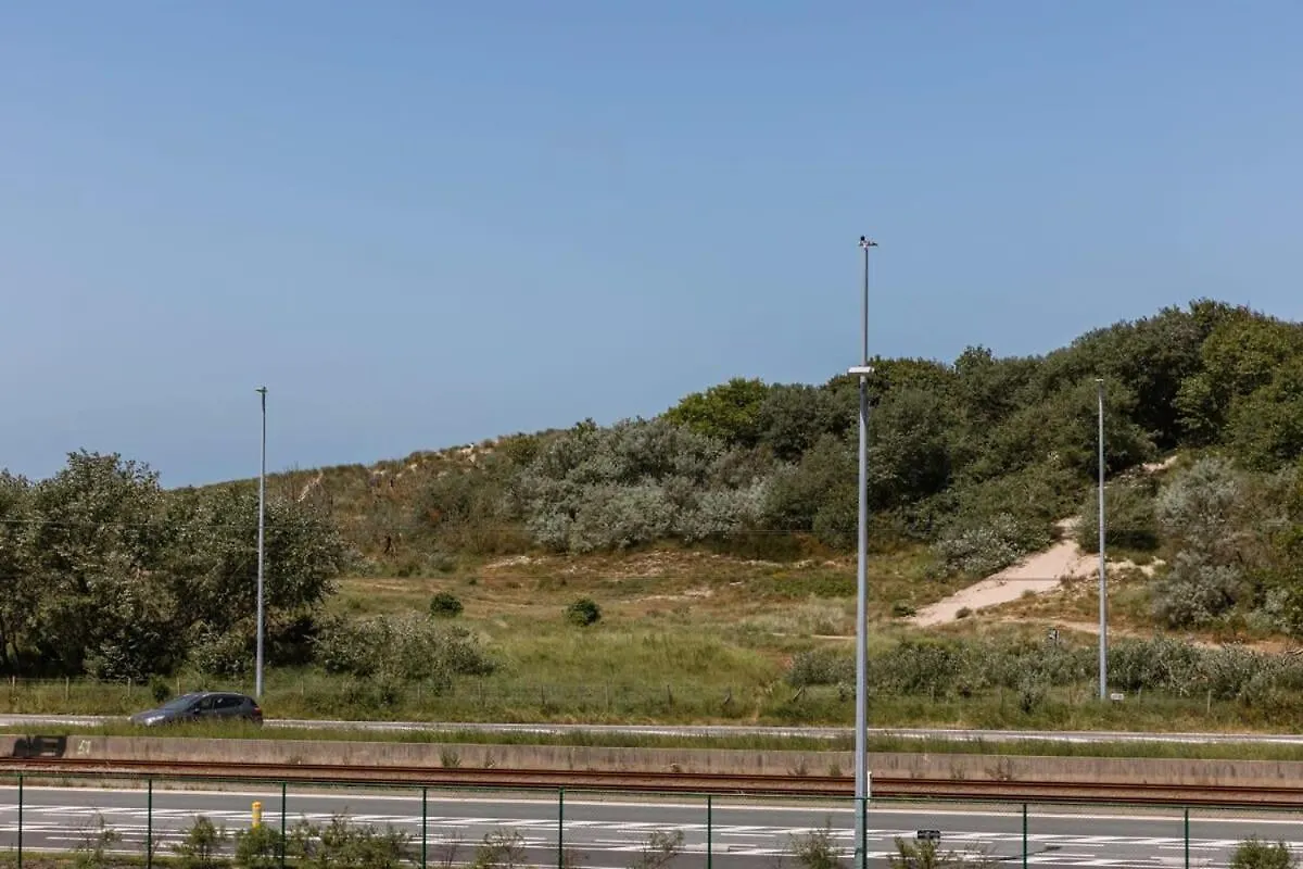 Huswell - Bright Apartment With Parking Near The Beach ブレーデネ ベルギー